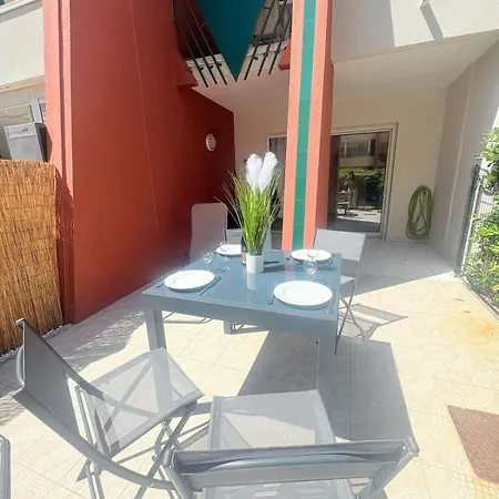 Le Toucan, Front De -1 Min Des Plages